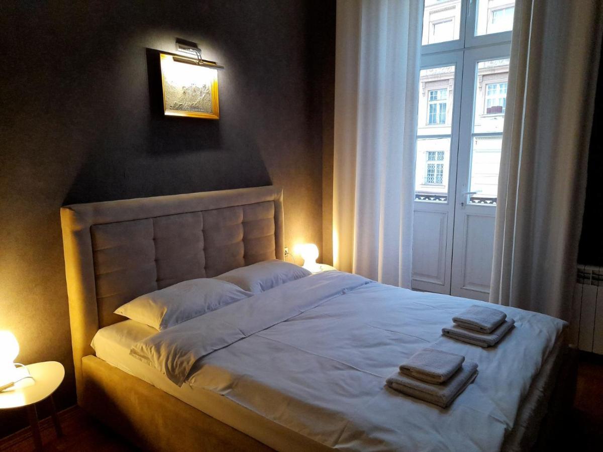 Apartments On Pekarska Str.26 Lviv Bagian luar foto